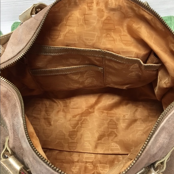 Kathy Van Zeeland NWT Striking Bag - Picture 7 of 9